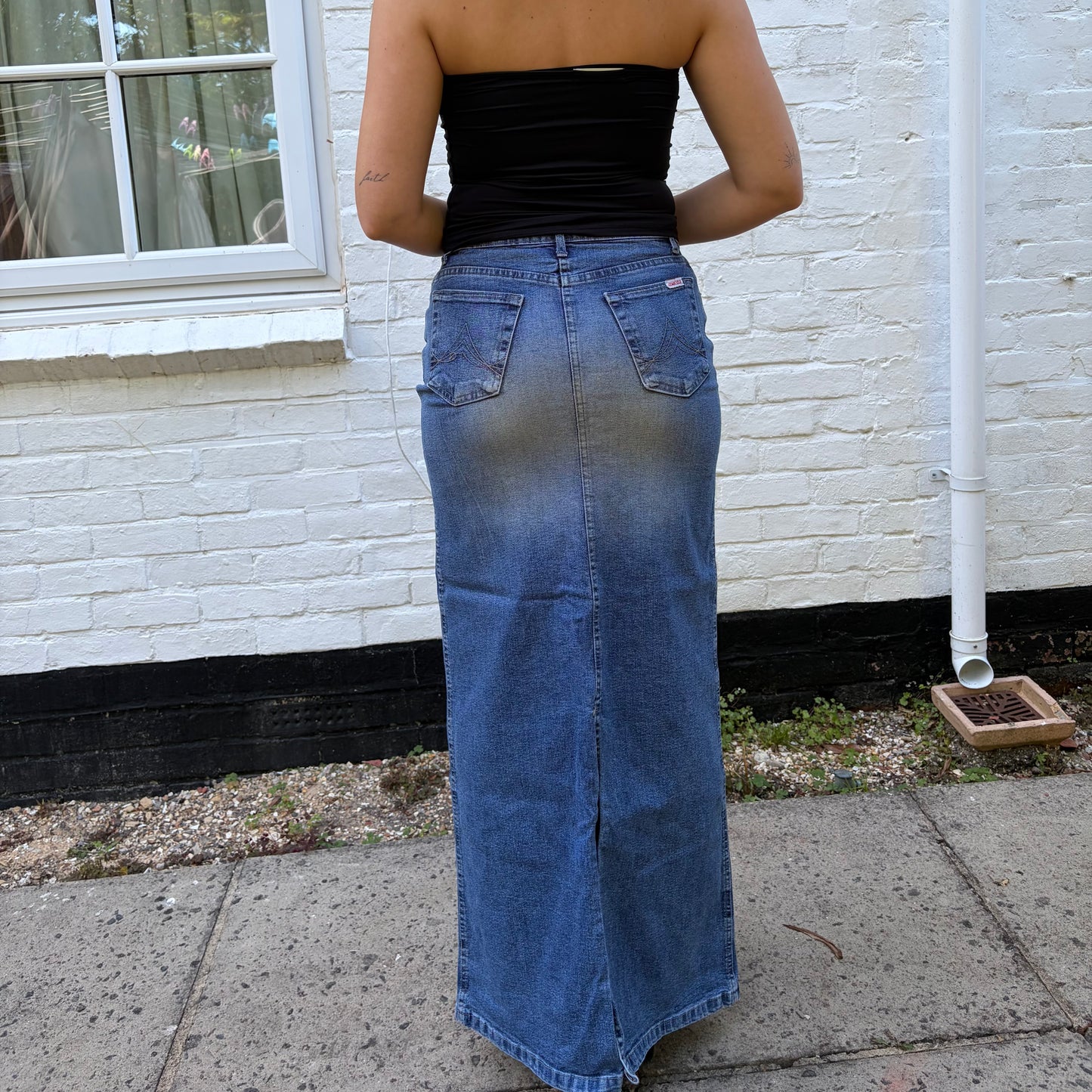 Italian Y2K Light Wash Denim Maxi Skirt Low Rise