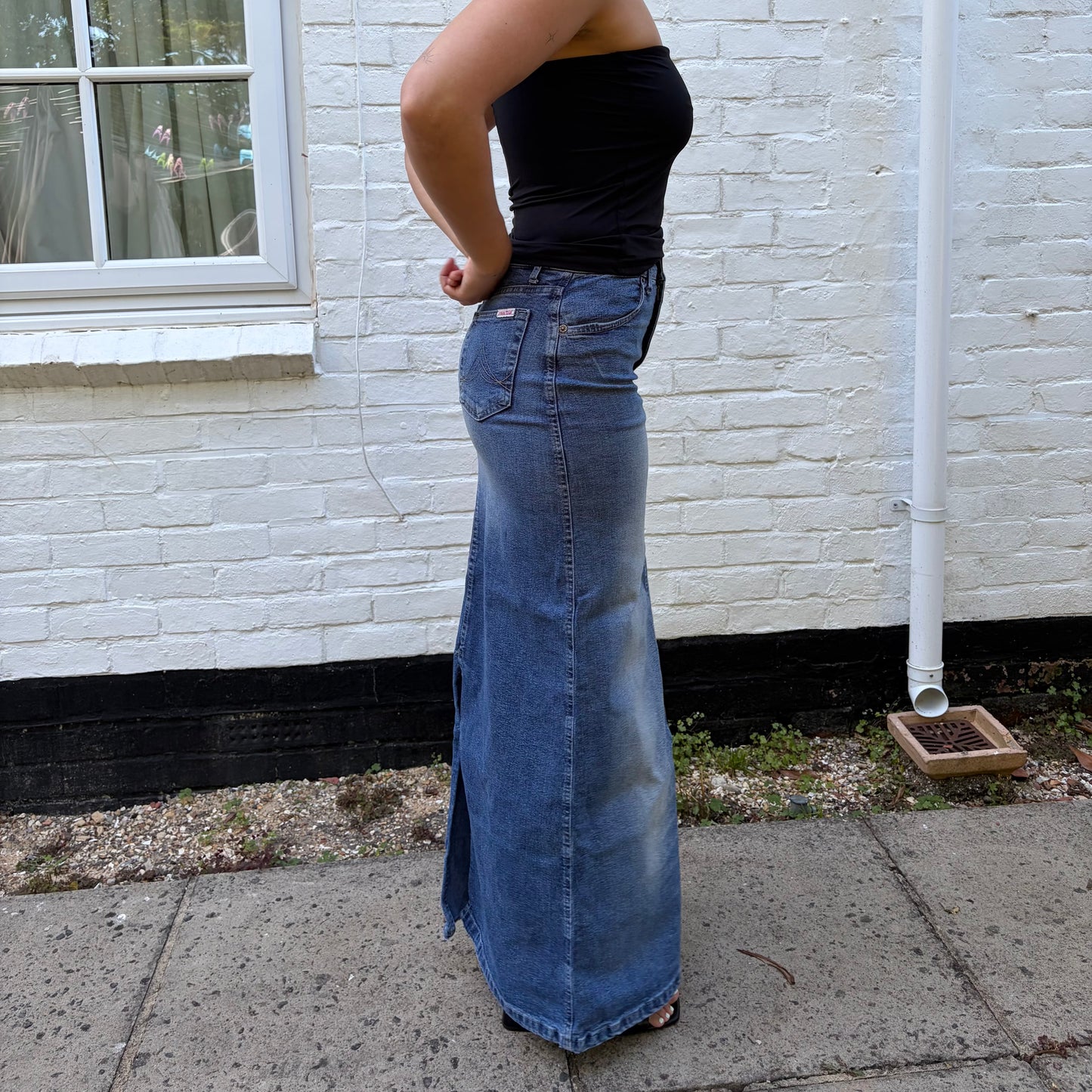 Italian Y2K Light Wash Denim Maxi Skirt Low Rise